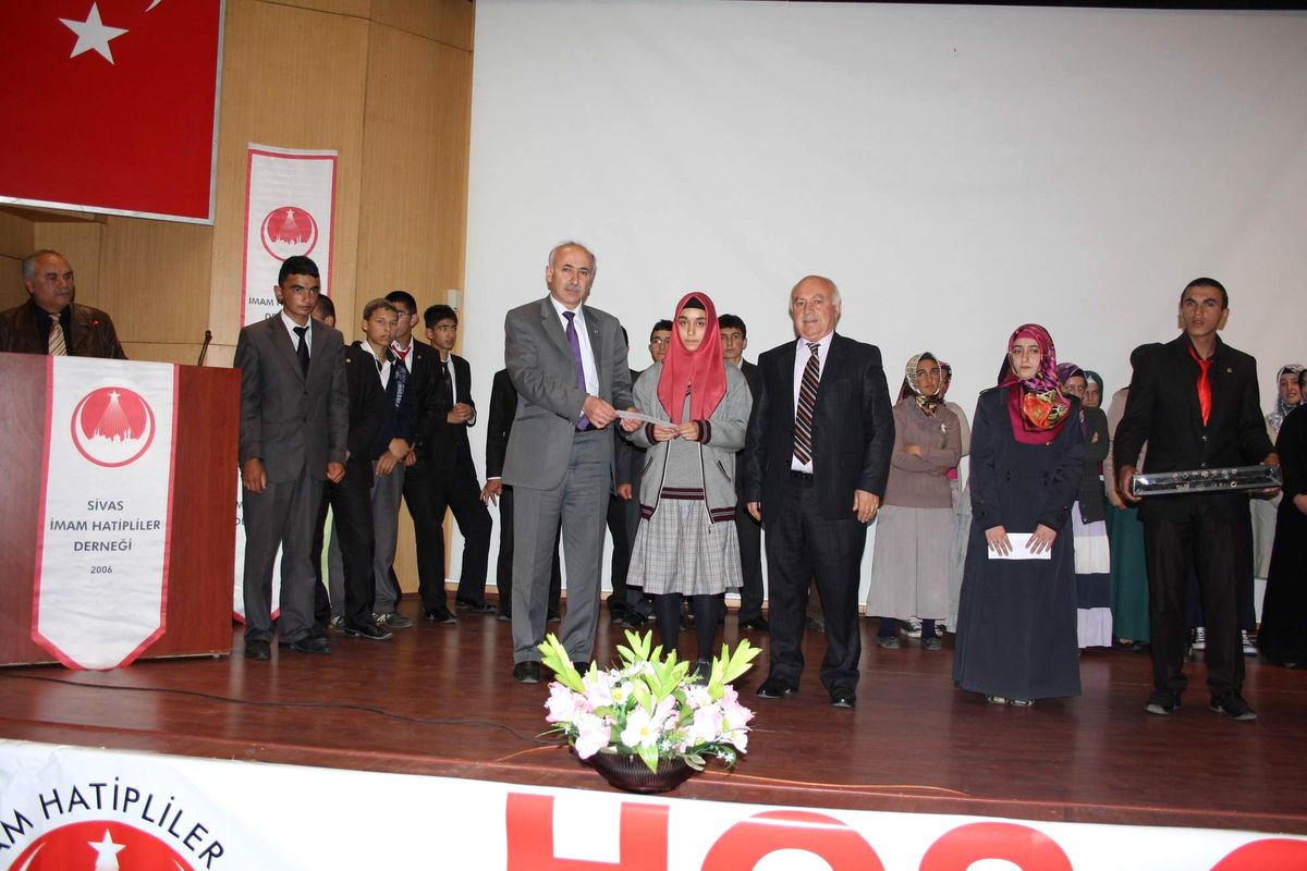 İmam Hatipliler Hadis Yarışmasında Ter Döktü