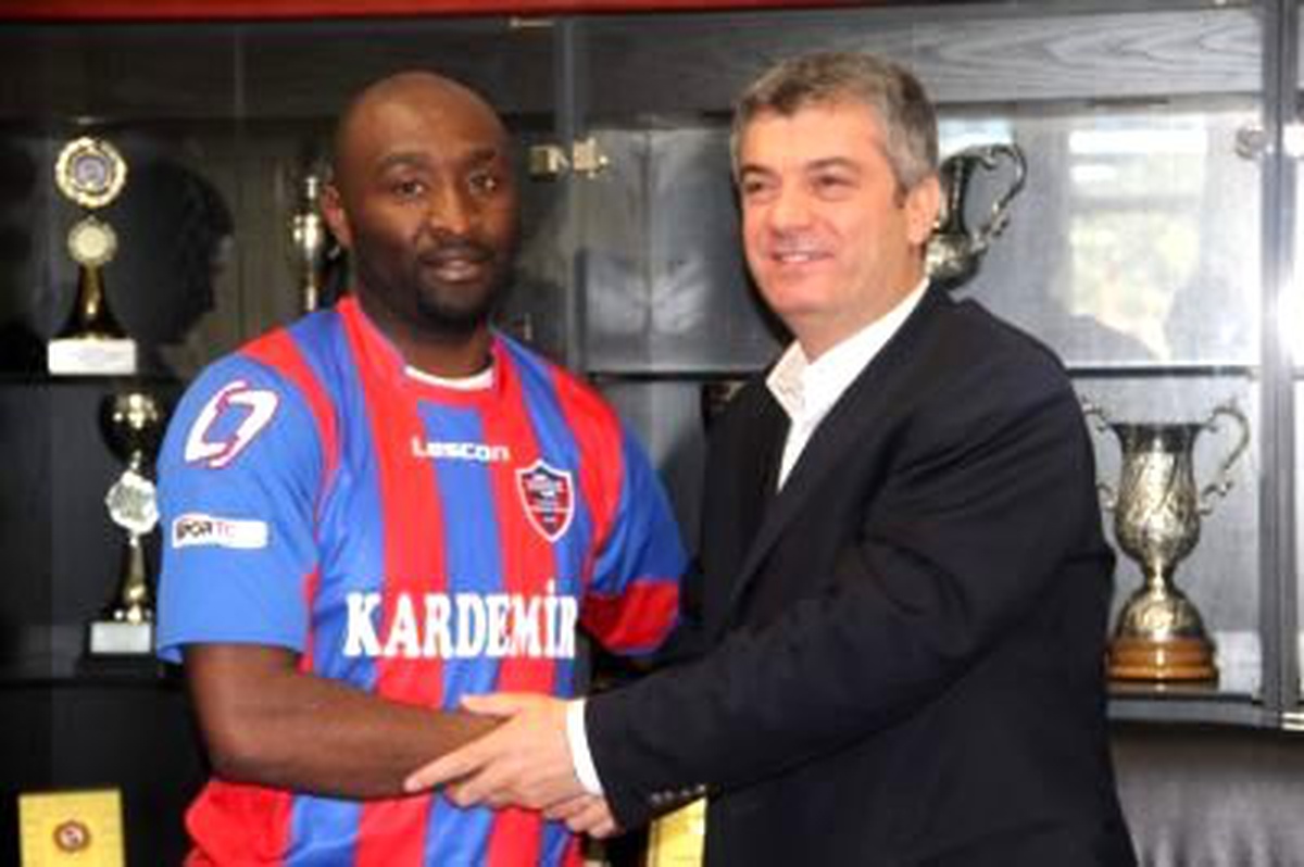 Karabükspor Gurbetçi ve Yerli Oyuncu Peşinde