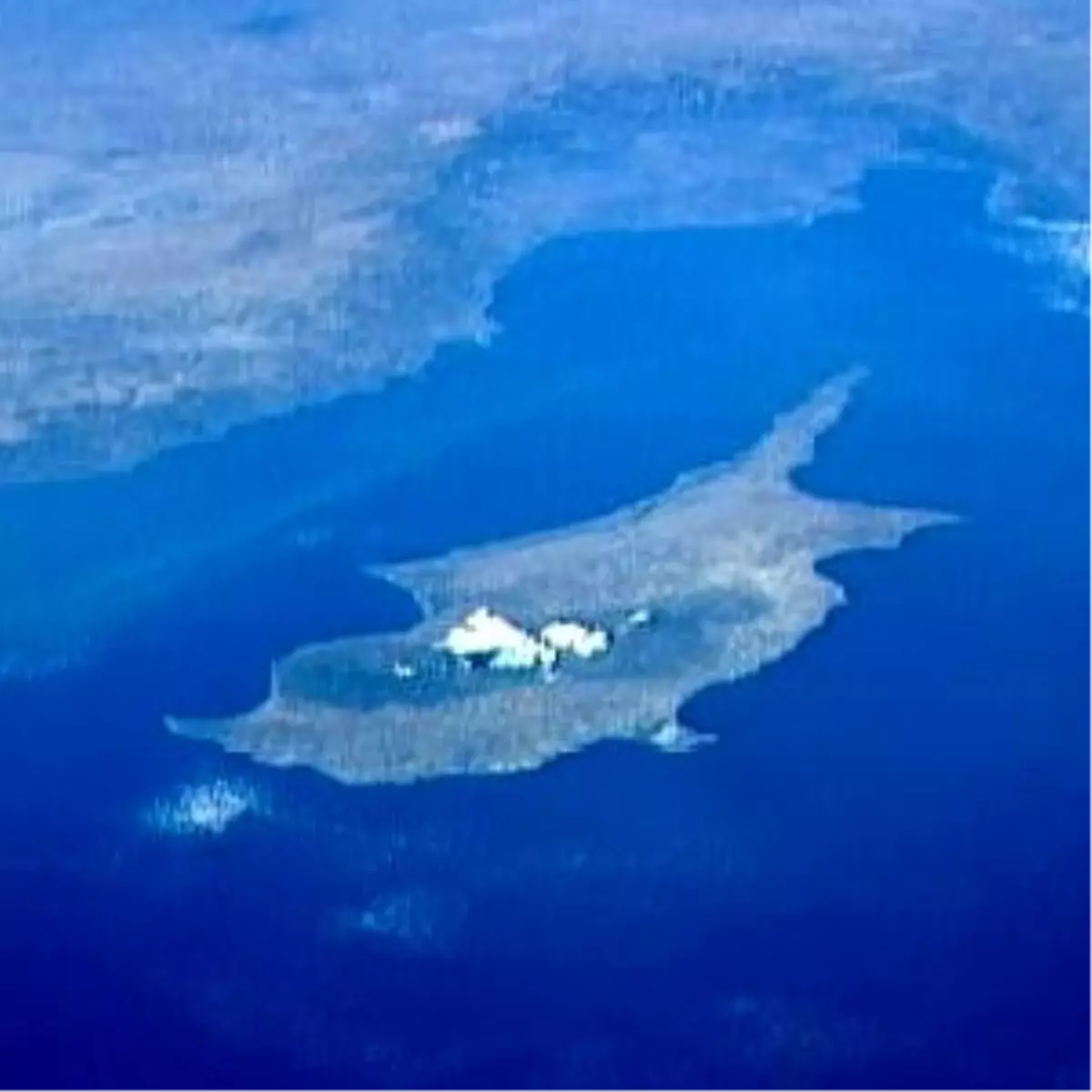 KKTC İçişleri ve Yerel Yönetimler Bakanlığı\'ndan "Cyprus Turkısh Republıc" Açıklaması