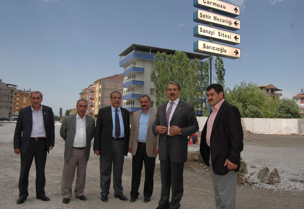 Mesob'dan Belediye'nin Yol Genişletme Çalışmalarına Destek