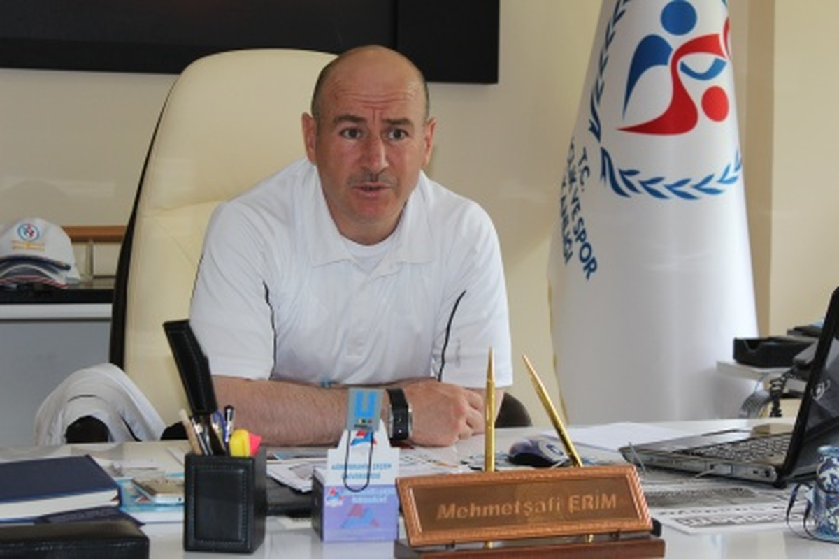Ödüllü Tenis Turnuvası