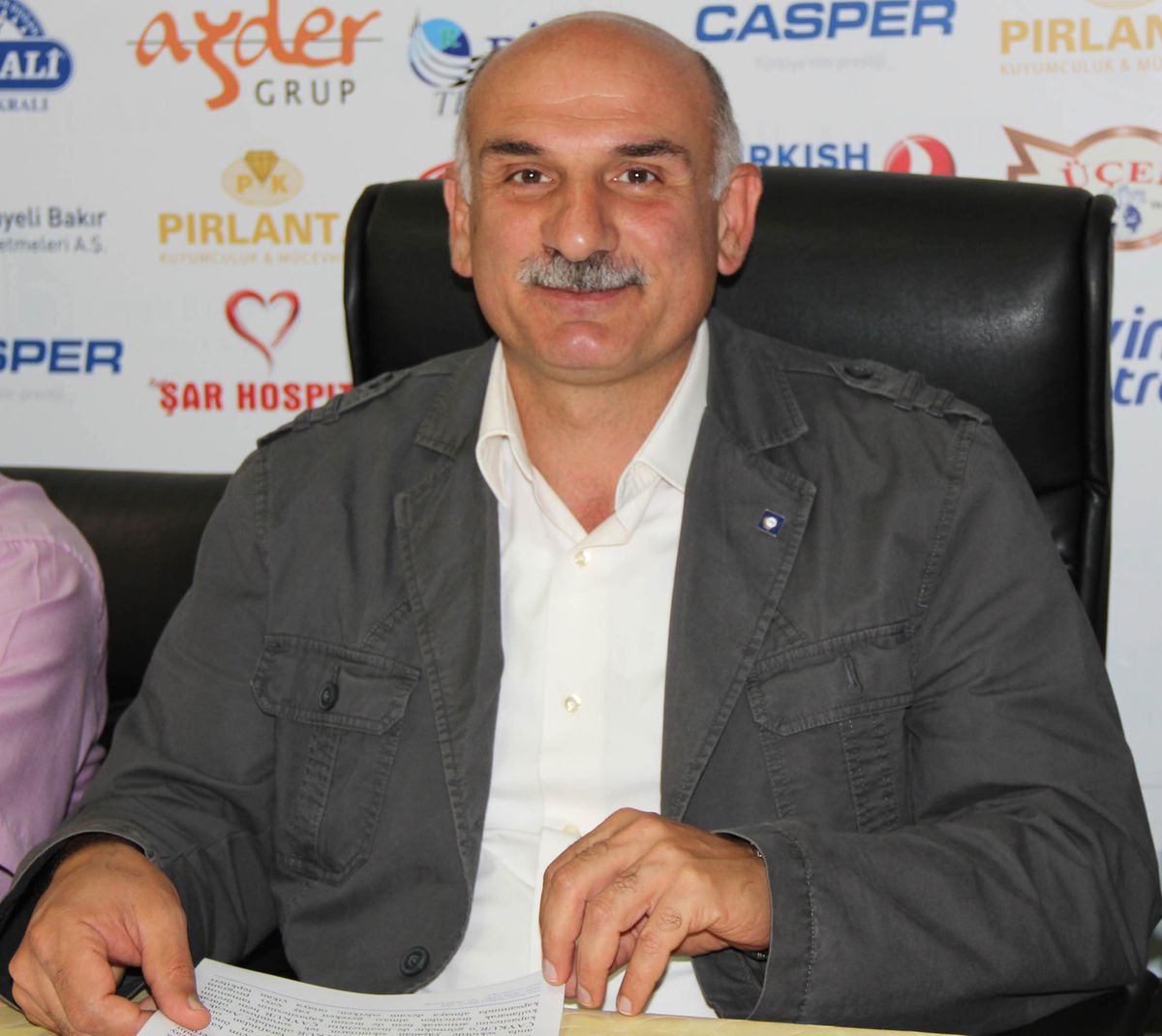 Pertek 'Özel Sektör Teneke Çalıyor'