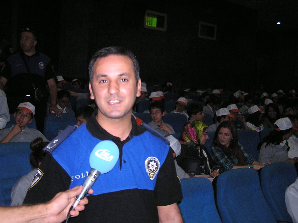 'Polis Amca Tut Elimden Projesi'