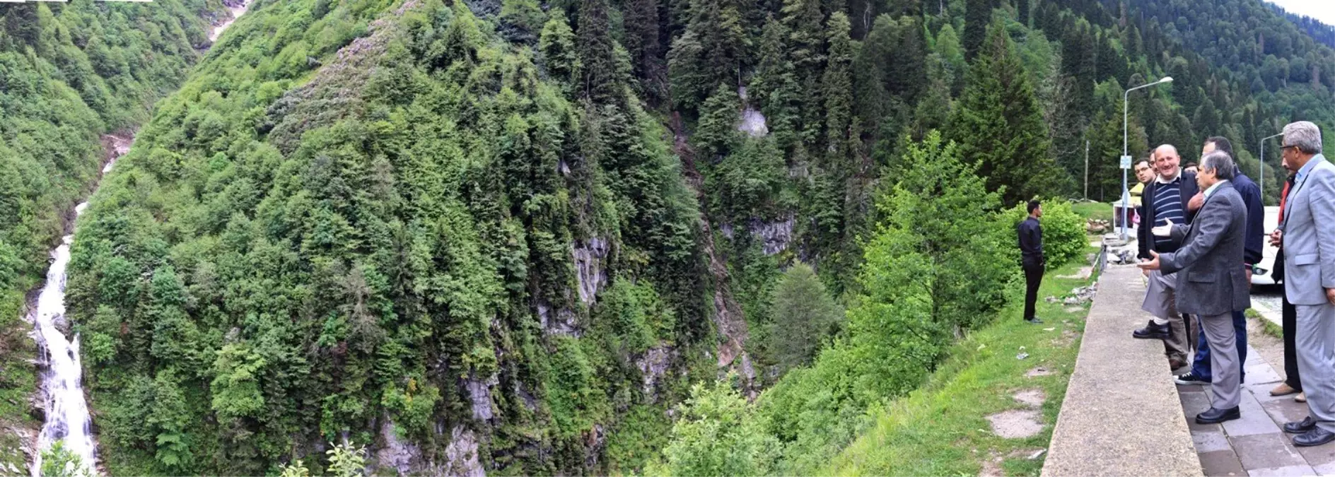 Rektör Mollamahmutoğlu ve Ünivesite Personeli Ayder\'de \'Zirve\' Yaptı