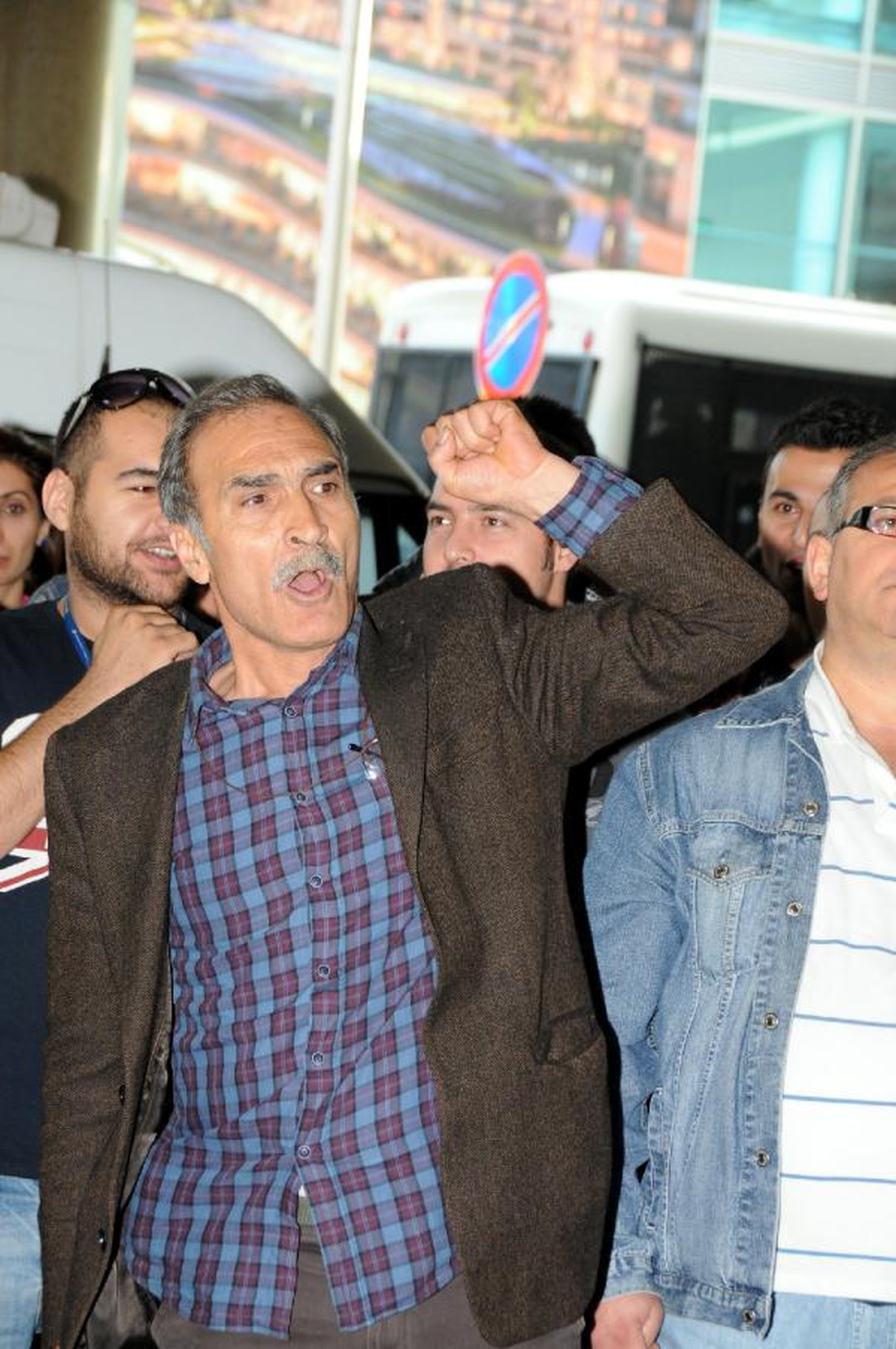 Teknik Ekip İş Bıraktı, Uçaklar Gecikmeli Kalkıyor