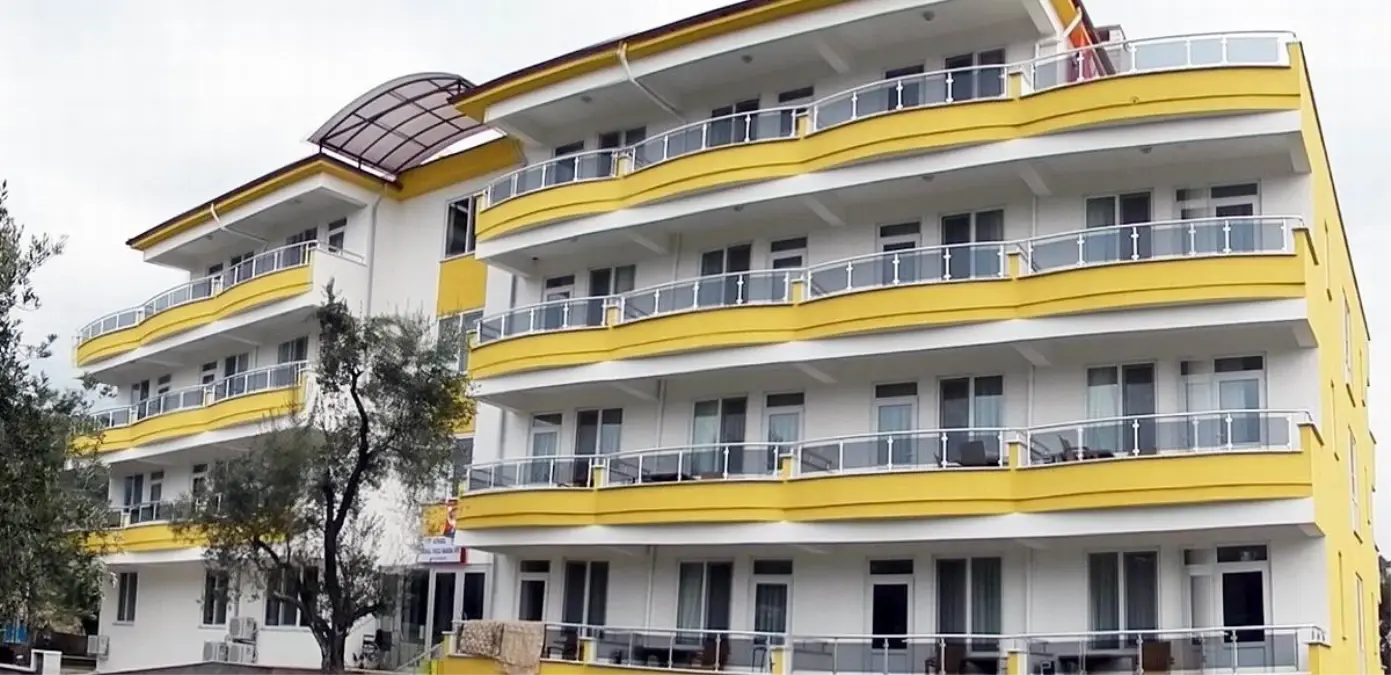 Türkiye\'nin İlk "Artı 60 Yaşamevi" Güre\'de Hizmete Başladı