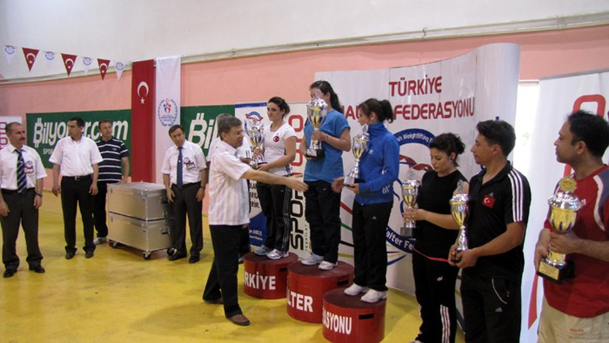 Türkiye Yıldızlar ve Gençler Halter Şampiyonası Sona Erdi