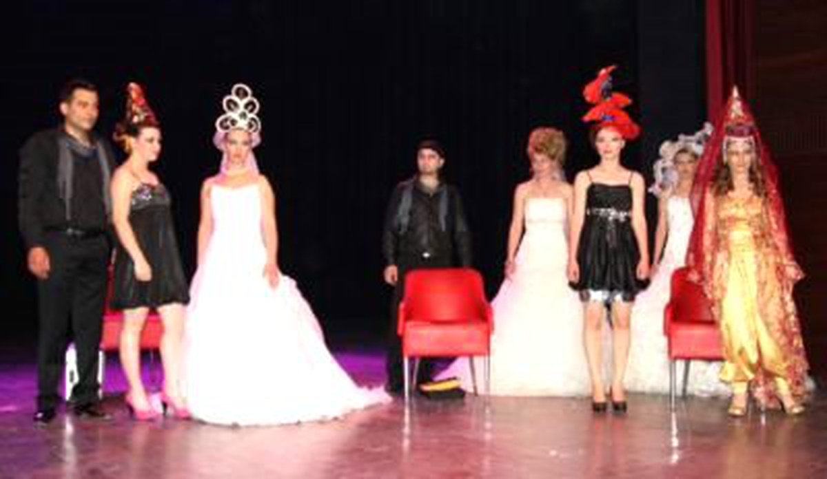 Yeni Saç Tasarımları ve Trendleri Uşak'taki Festivalde Şekillendi