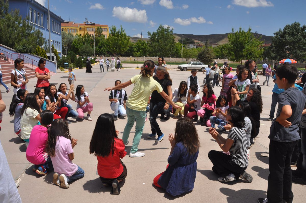 Aksaray'da Öğrenci Velileri Kermeste Buluştu