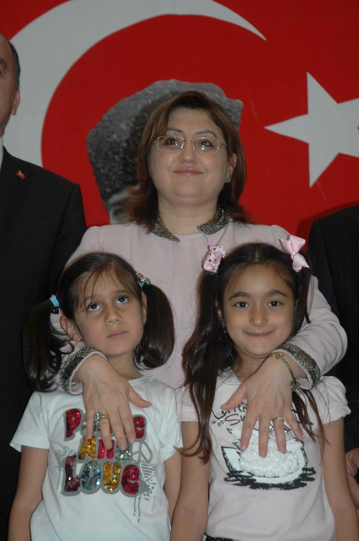 Bakan Şahin, Evlat Edinmenin Hızlandırılacağını Açıkladı