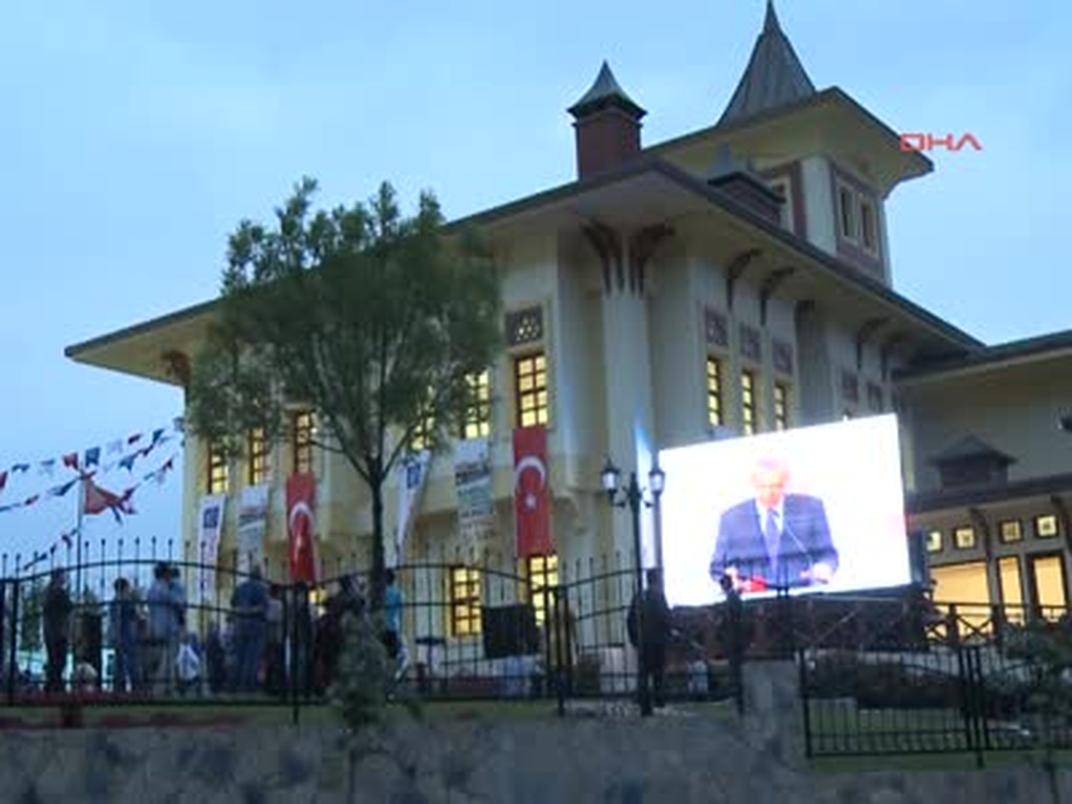 Çamlıca Tepesi'ne Dev Cami