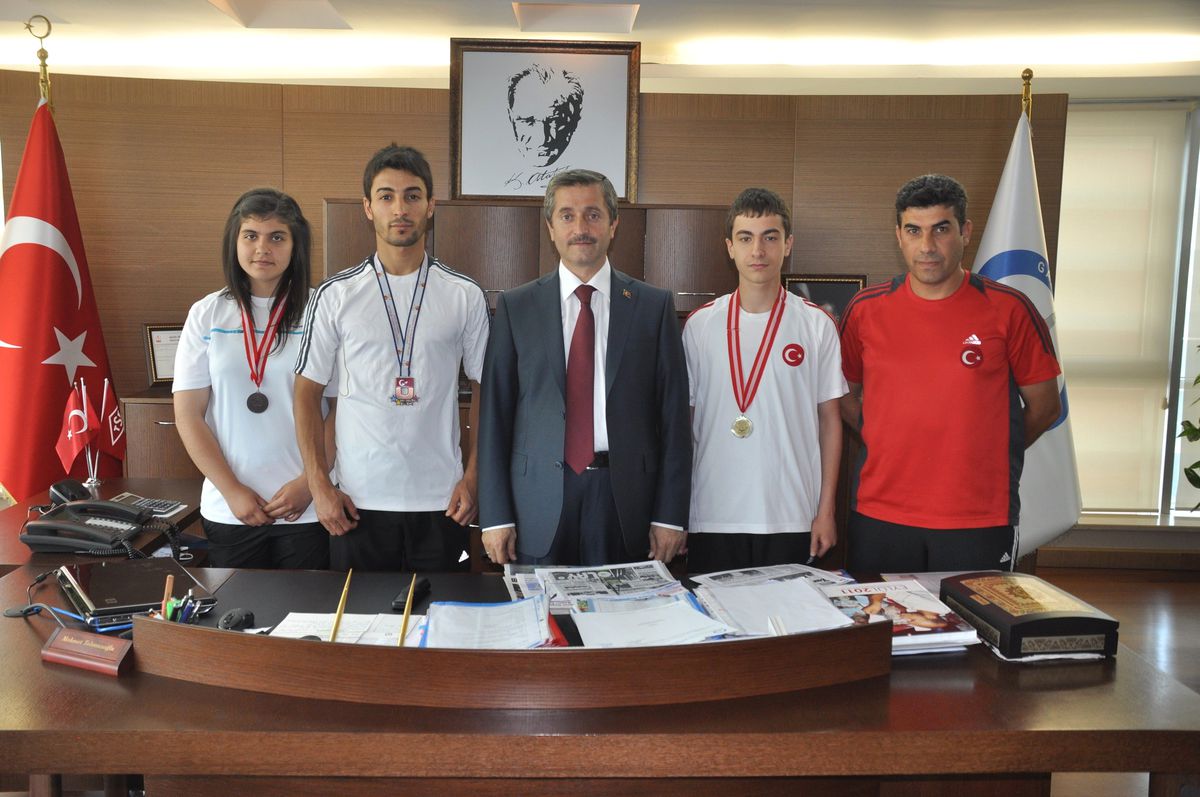 Başkan Tahmazoğlu, Şahinbey'li Şampiyonları Ağırladı