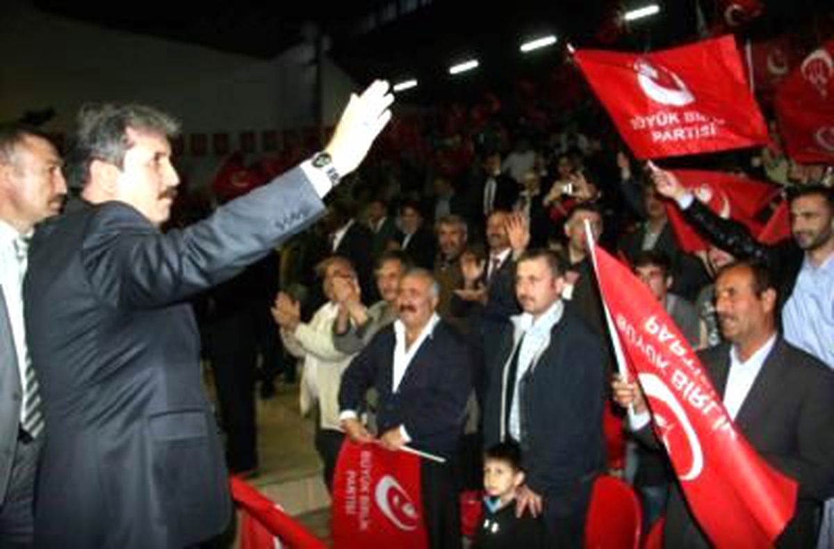 BBP Lideri Destici, 'Fetih Şöleni' Programına Katıldı