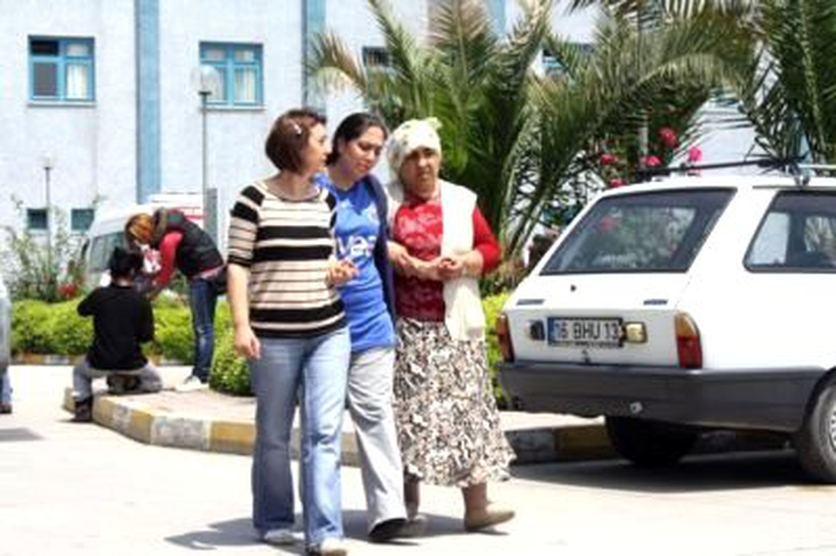 Biber Gazı Sıkılan Genç Öldü, Ailesi Polislere Saldırdı