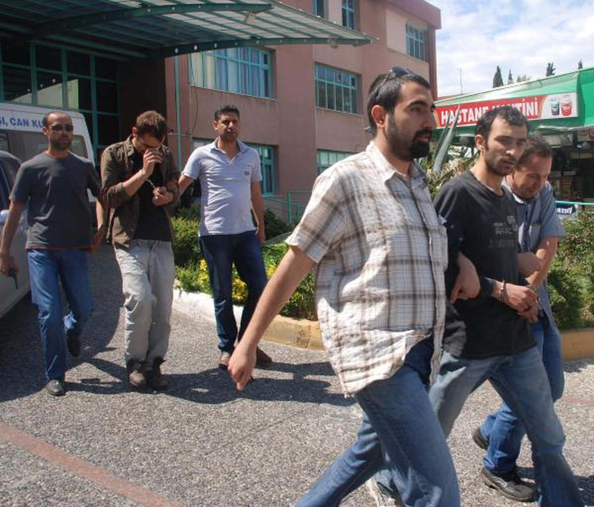 Bisikletli Hırsızlık Şüphelileri Tutuklandı