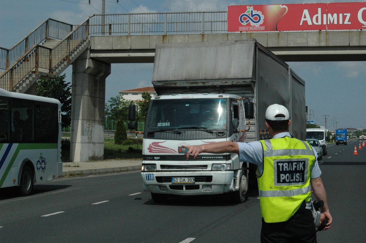 Çorlu İlçe Emniyet Müdürlüğünden Trafik Denetimleri