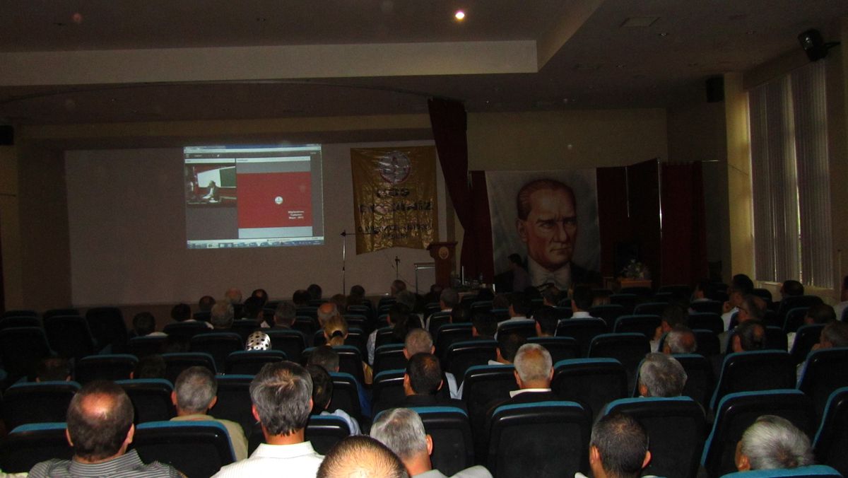 Eğitim Yöneticilerine E-Konferans
