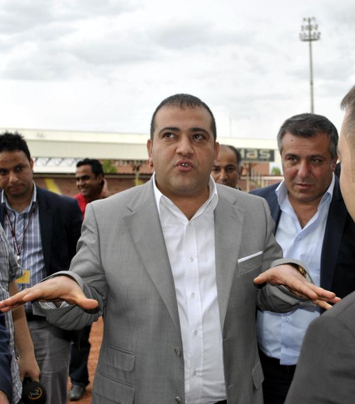'Başbakan'ın Kapısında Yatacağım'