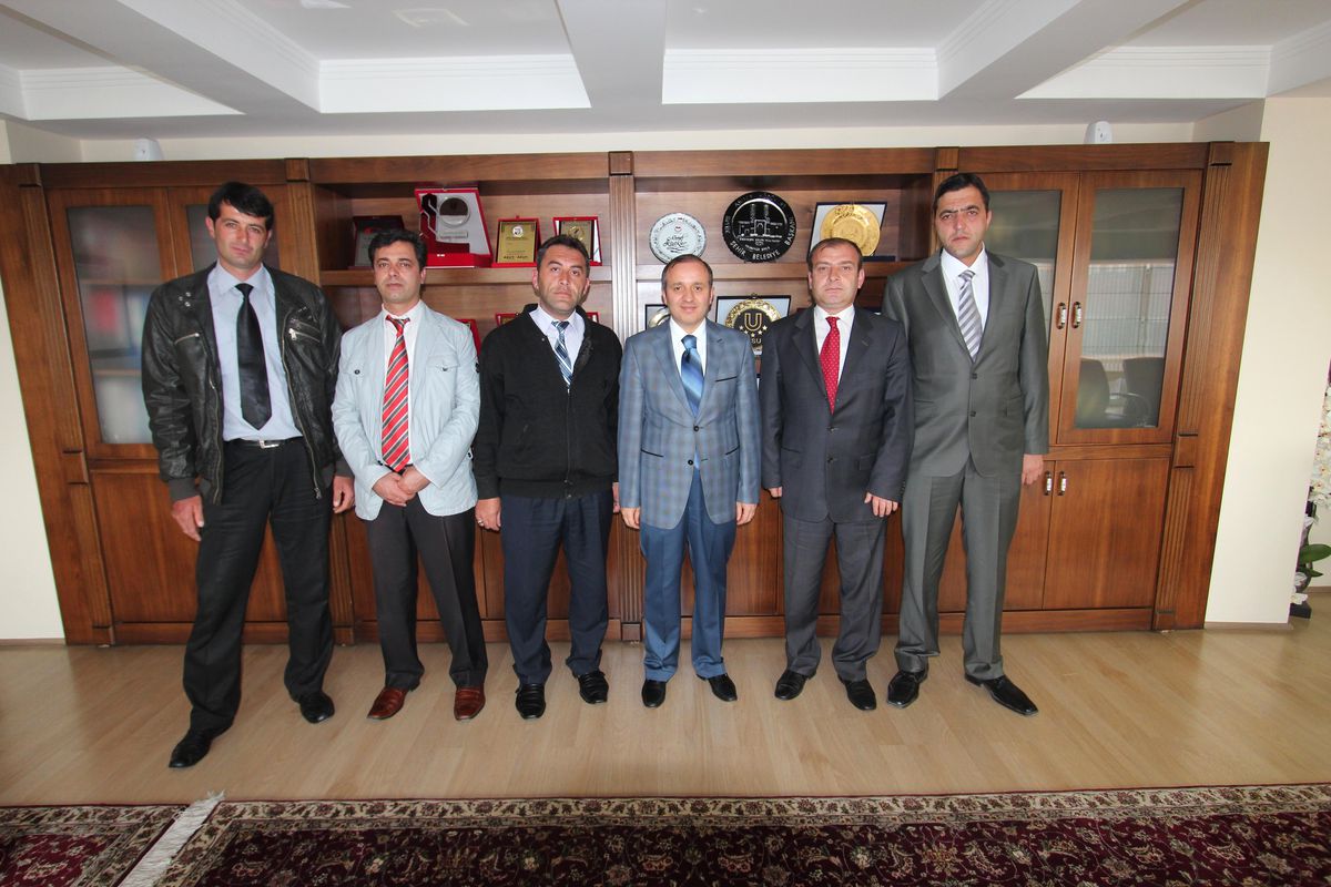 Erzurum Taşeron İşçiler Derneği Yöneticileri, Başkan Küçükler'den Destek İstedi…