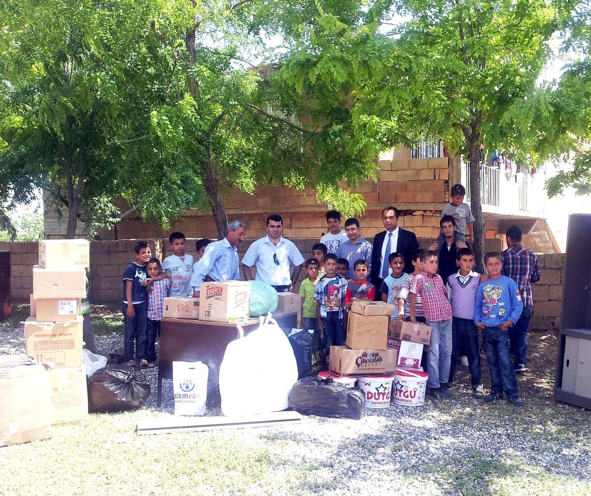 Gaziantep Üniversitesi'nden İznik İlköğretim Okulu'na Yardım