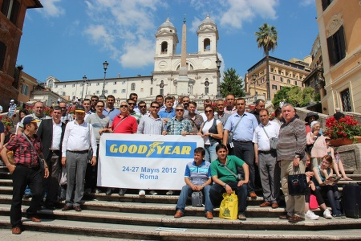 Goodyear Bayileri İtalya'yı Fethetti