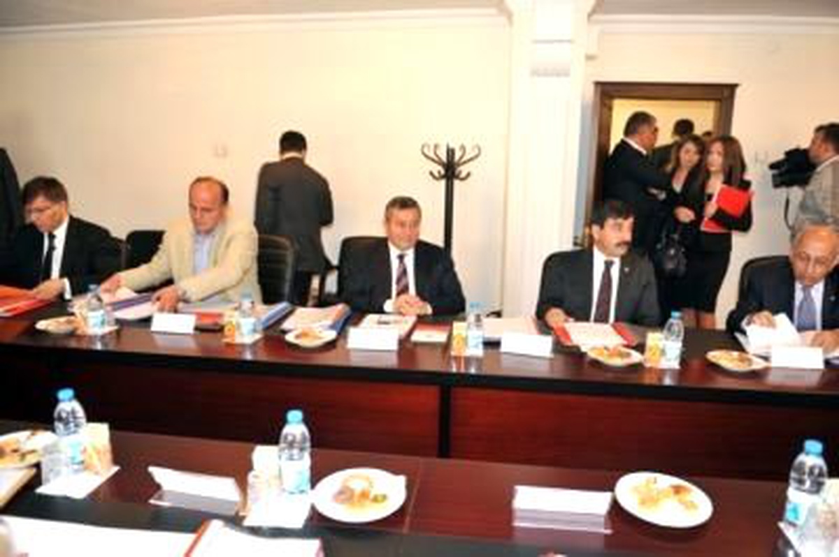 Hakem Kurulu, 2012 İçin Yüzde 4 + 4, 2013 İçin Yüzde 3+3 Zam Teklifi Verdi.
