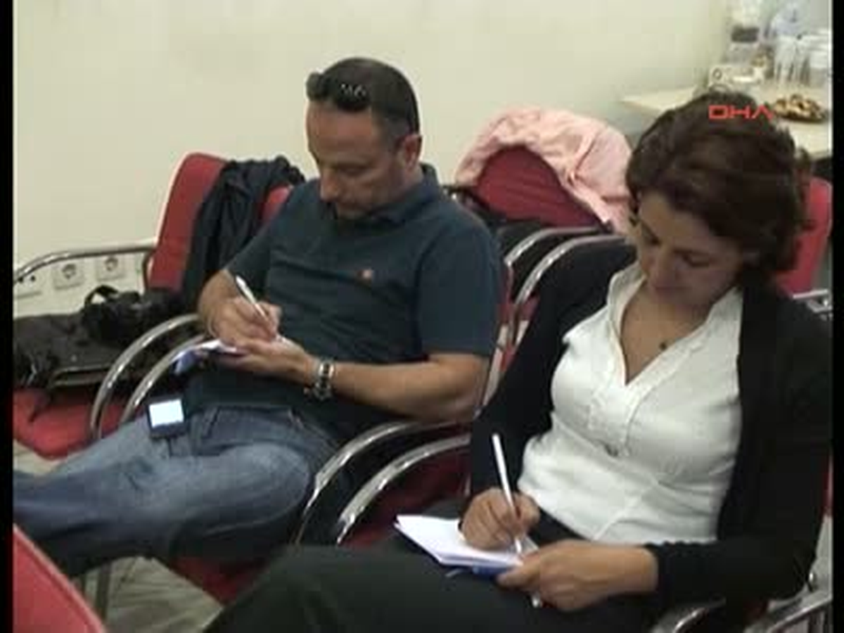 İzmir' de Doktorlardan Kürtaj Tepkisi
