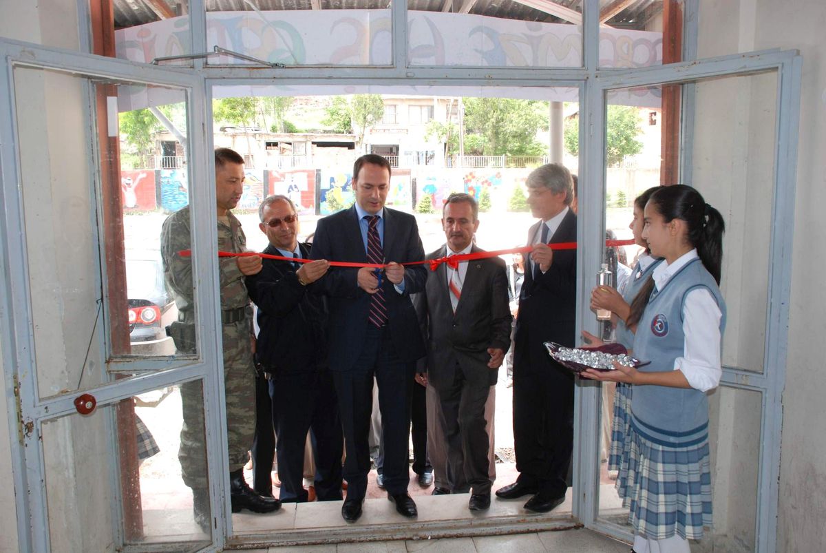 Kemalpaşa İlköğretim Okulu'ndan Yılsonu Sergisi