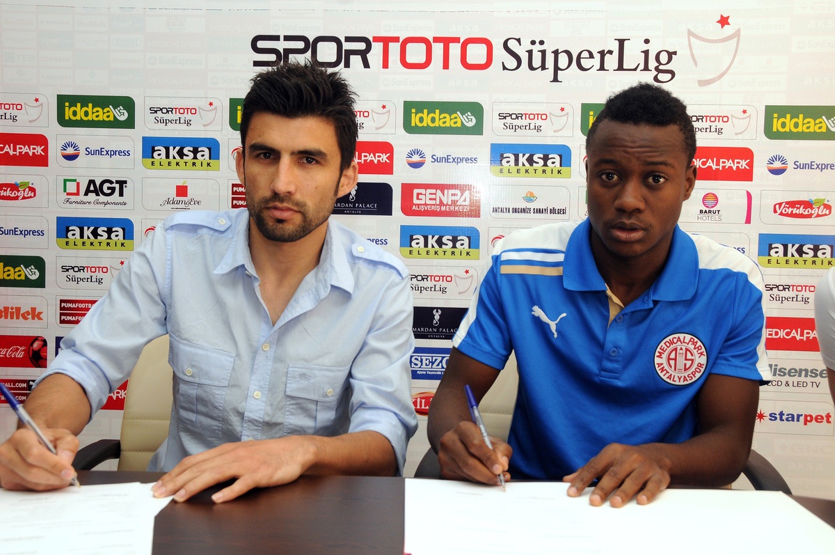 Medical Park Antalyaspor'da Çifte İmza