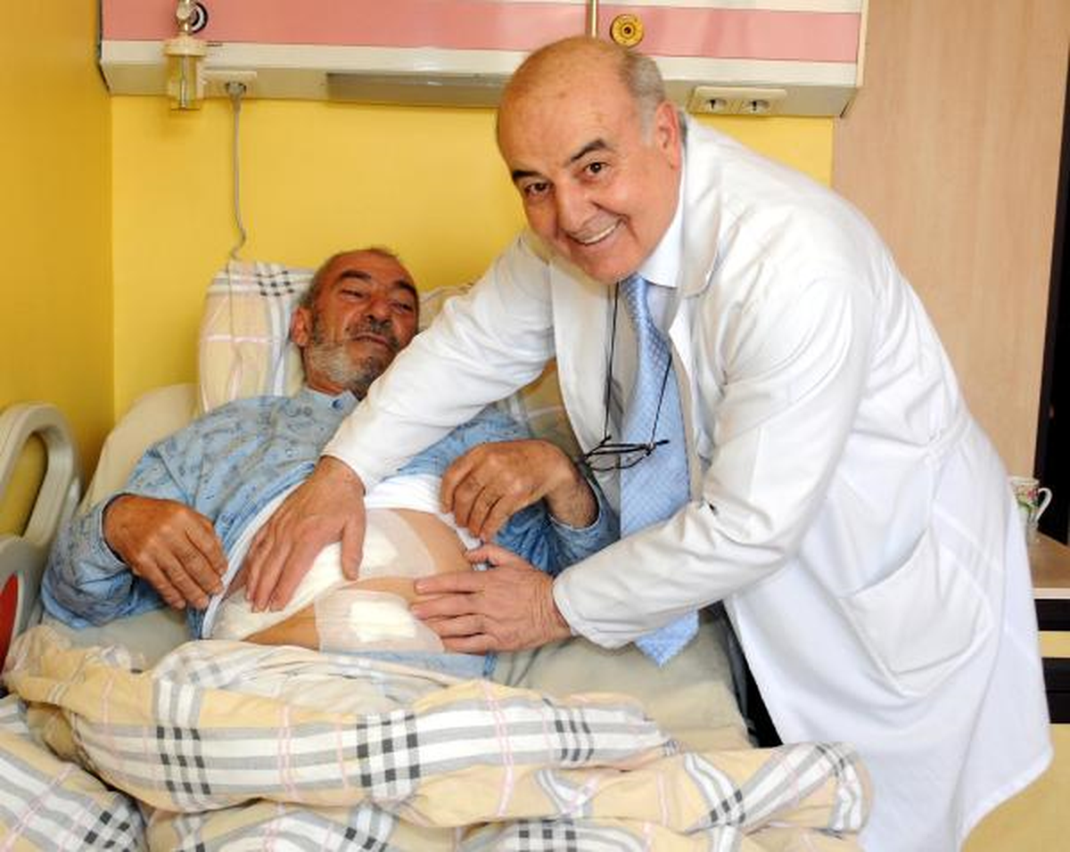 Mermercinin Safra Kesesinden 983 Taş Çıktı