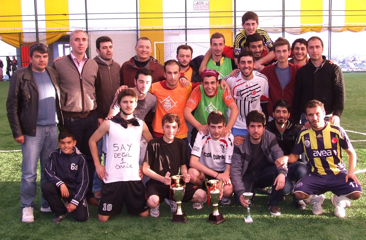 Nıke Halı Saha Liginde Arü Futsal Takımı Şampiyon Oldu