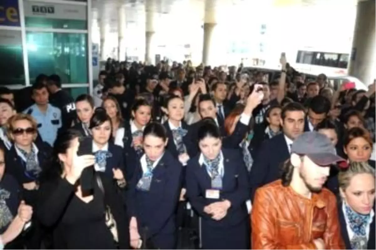 Pilotlar Derneğinden Greve Destek