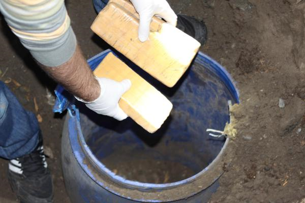 Polis, Portakal Bahçesindeki Eroini Böyle Buldu