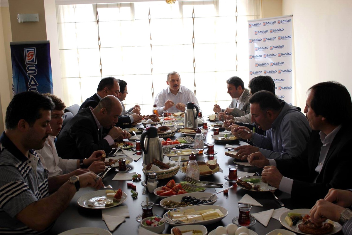 Salihlili İşadamları, Başsavcı Kutanoğlu ile Kahvaltıda Buluştu