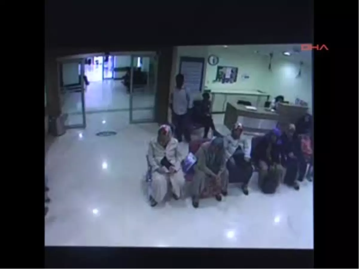 Şanlıurfaek Eşi Düşük Yaptı, Kadın Doğum Doktorunu Bıçaklandı