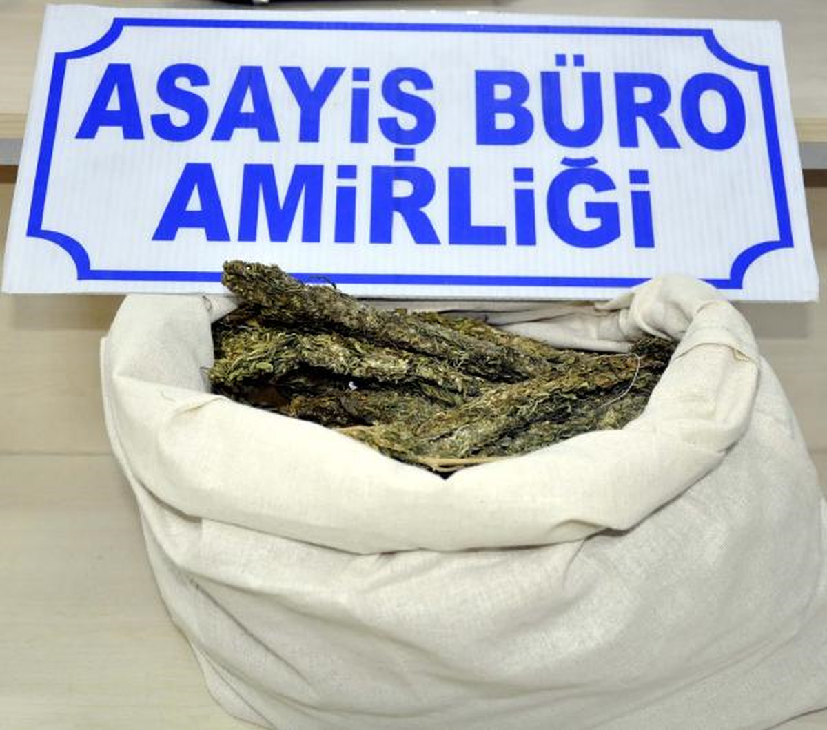 Siverek'te 2 Kilo 300 Gram Esrara 2 Tutuklama