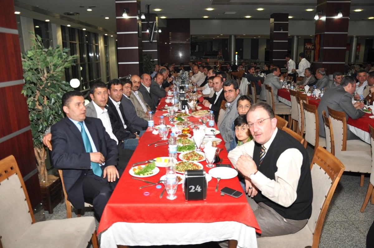 Tuğ İlköğretim Okulu Aile Birliği'nden Dayanışma Yemeği