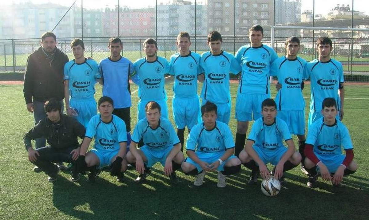 Tuğlaspor Yaz Futbol Okulu Açıyor
