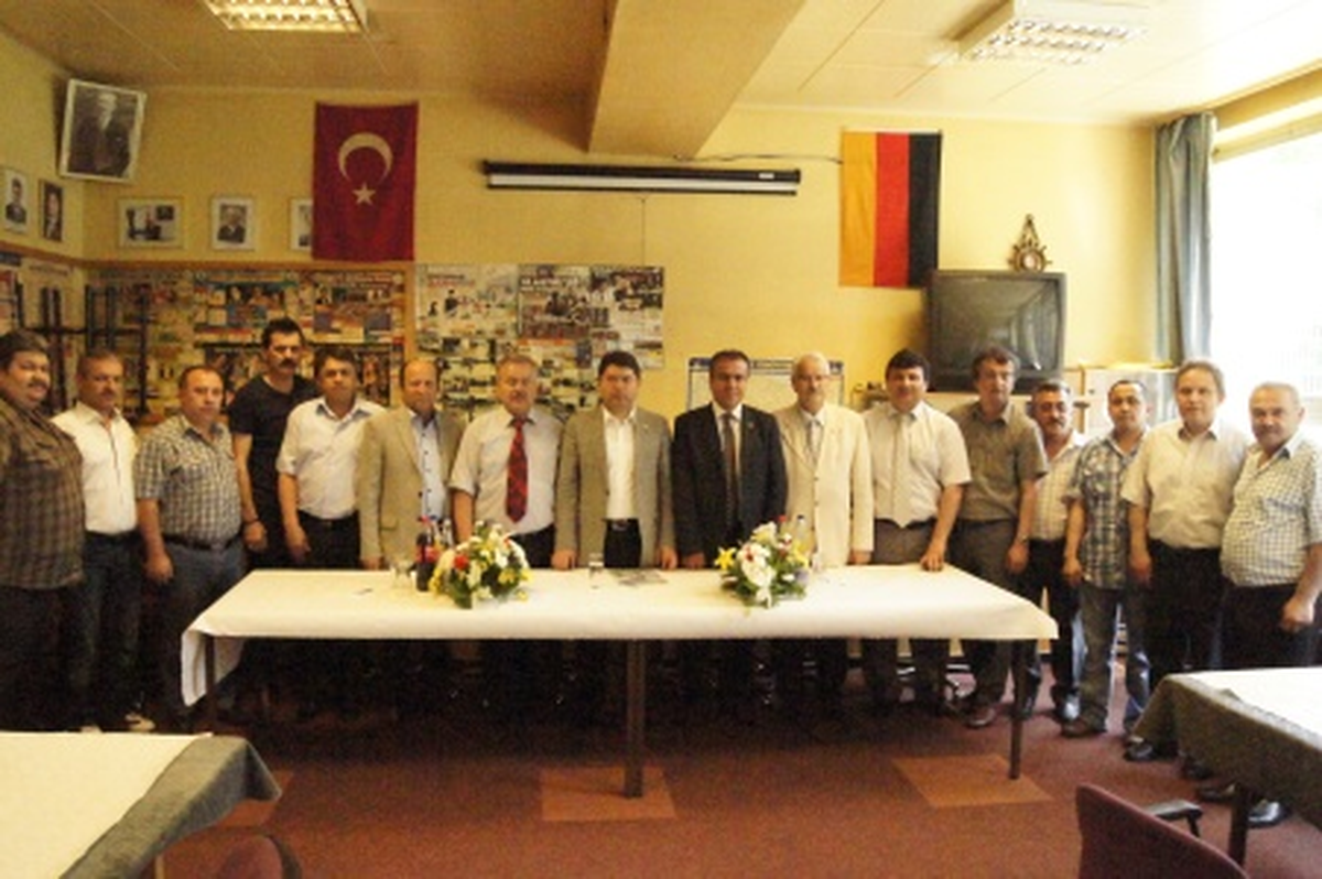 Tunç'tan Almanya'daki Derneklere Ziyaret
