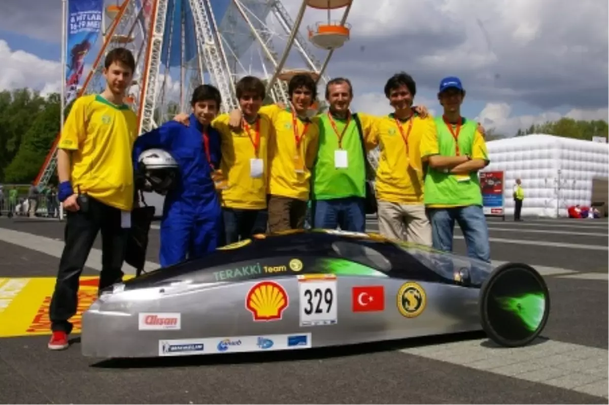 Türkiye\'nin Gururu Terakki Lisesi