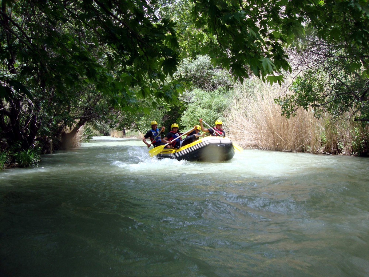 4 Eylül Belediyespor Rafting Takımı Erzurum'a Gitti
