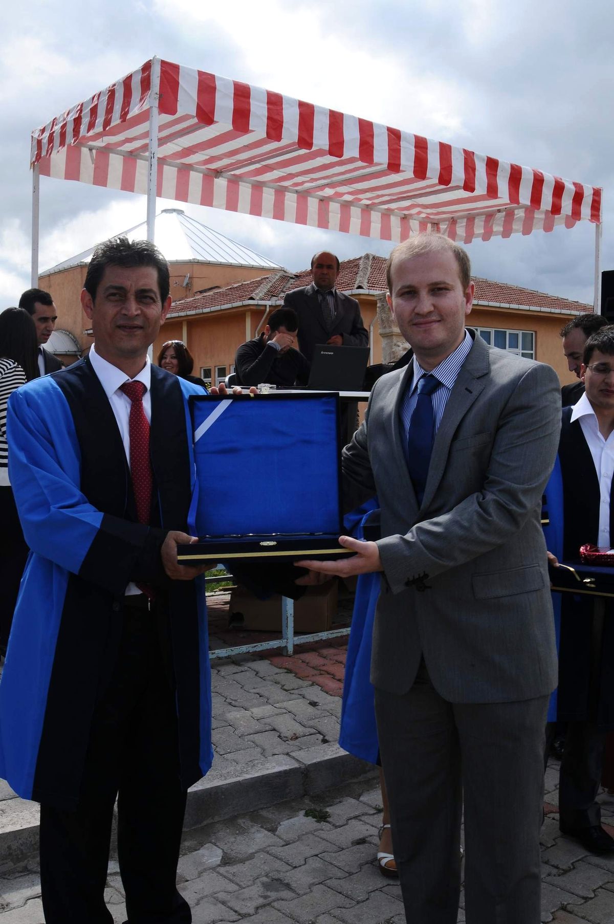 45 Yaşında Bölüm Üçüncüsü Oldu