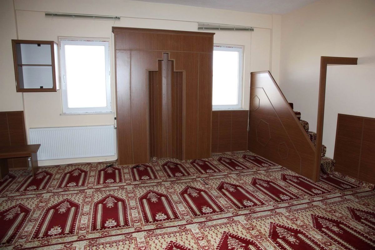 Aksaray Otogarına Bay Bayan Mescidi