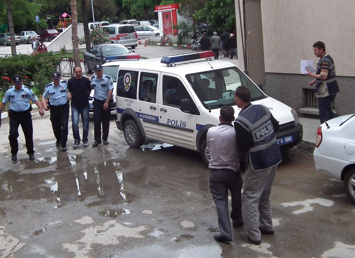 Akşehir\'de Hırsızlık Şüphelileri Yakalandı