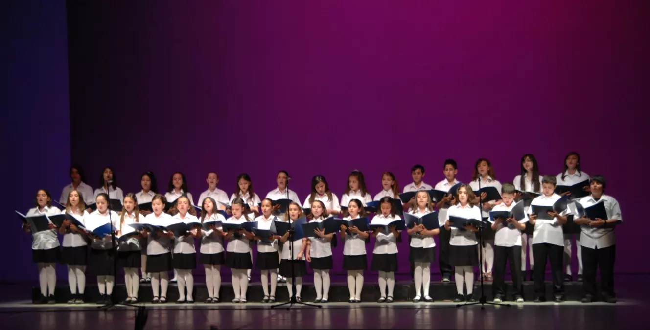 ANTDOB Sahnesi Genç Yeteneklerin