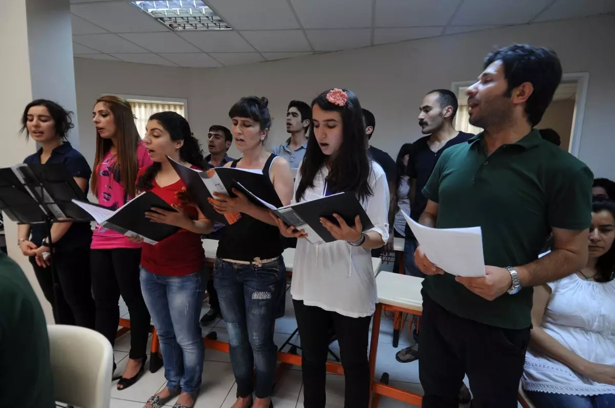 Aram Tigran Konservatuarı Sanat Günleri Düzenliyor