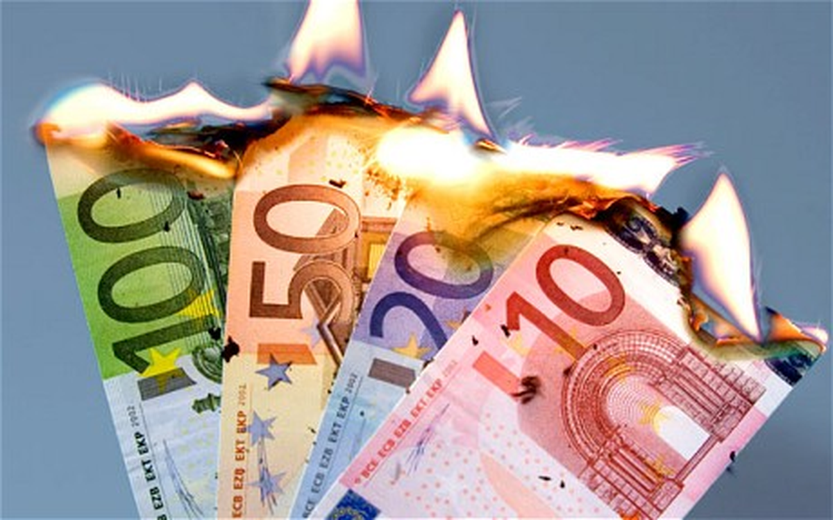 Avro Bölgesi\'nin Borç Sorunu
