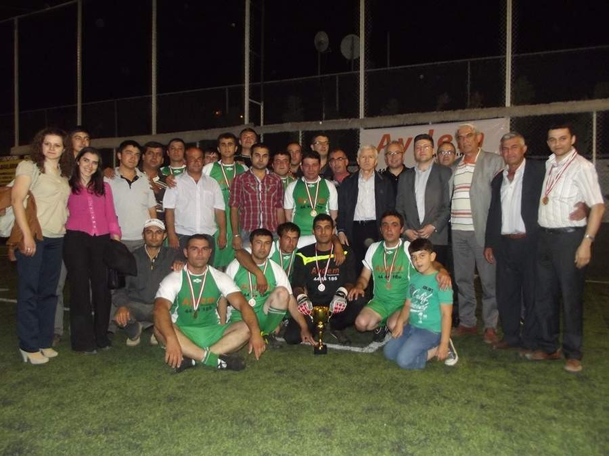 Aydem Futbol Turnuvasında Çivril Şampiyon Oldu