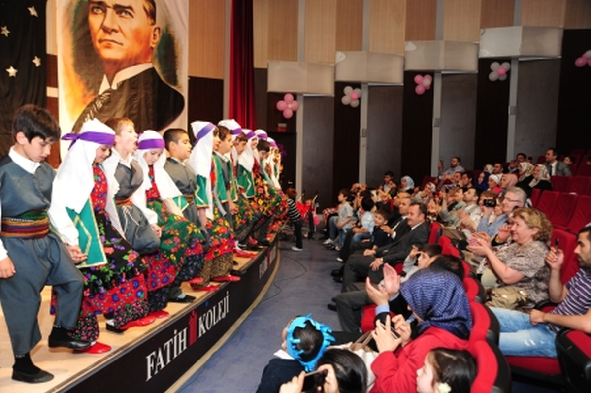 Başkan Uzun, Torununun Gösterisini İzledi