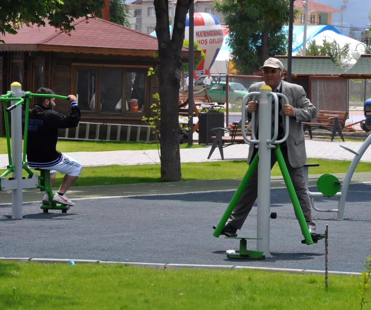 Bolu\'da Yeni Açılan Karaçayır Parkı Şenlendi